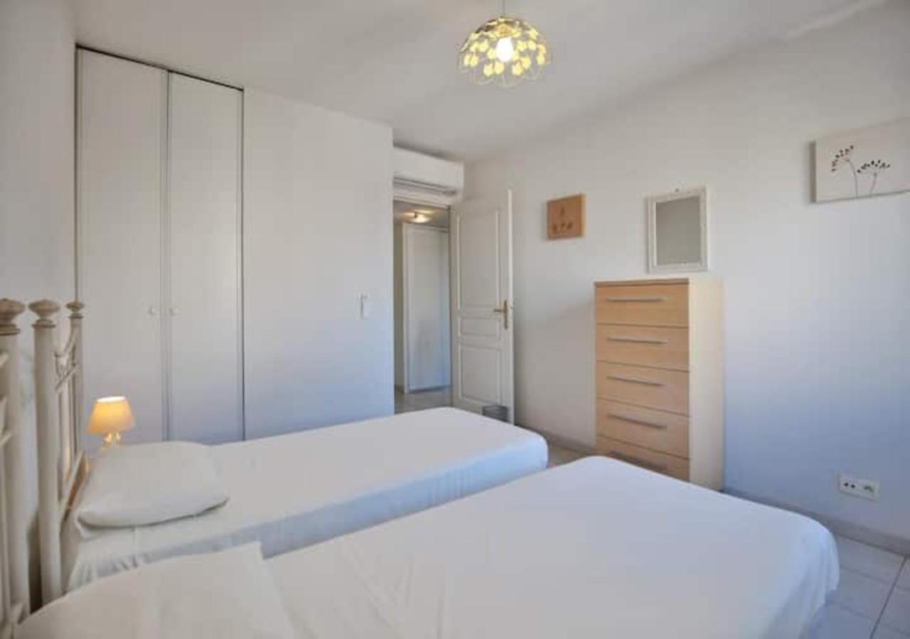 Charming Two-Bedroom Apartment With Balcony And Garage By The Marina Antibes Bagian luar foto